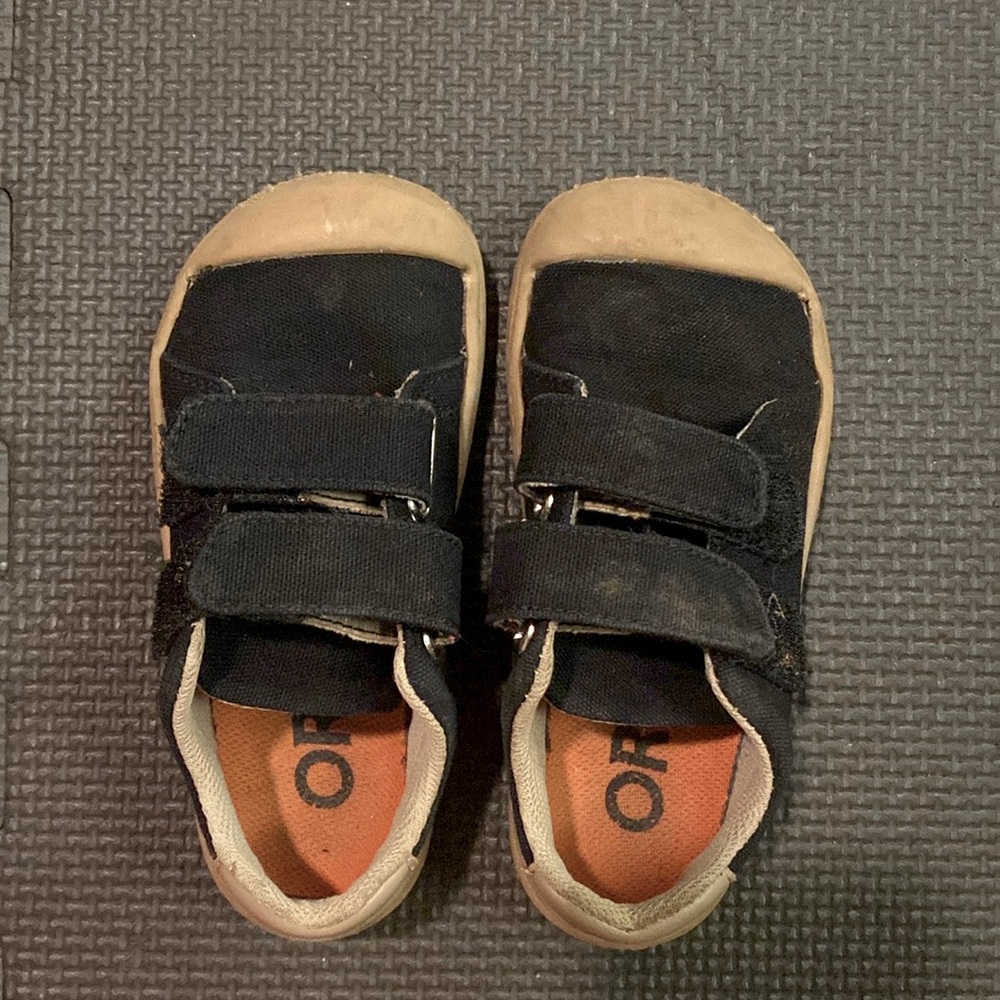 Original sneakers size childrens 9